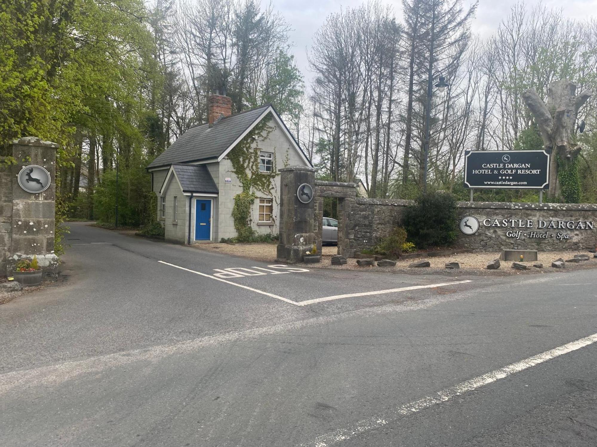 3 The Courtyard Castle Dargan Apartamento Ballygawley Exterior foto
